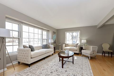 102 Pine St, Deerfield, IL 60015 photo 4