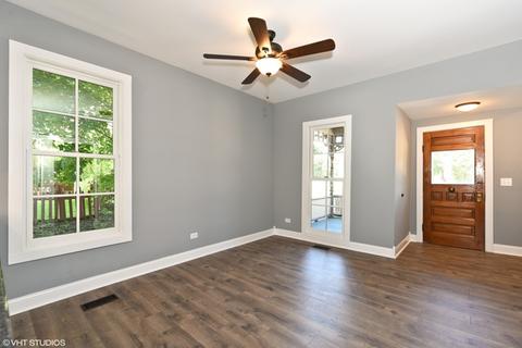 457 Villa St, Elgin, IL 60120 photo 3