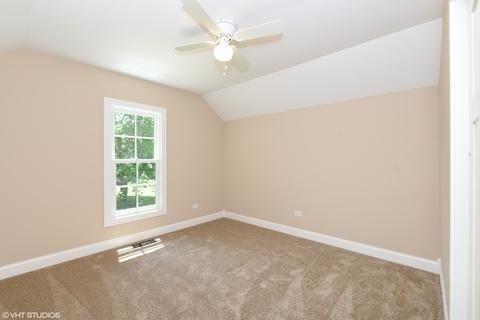 457 Villa St, Elgin, IL 60120 photo 10