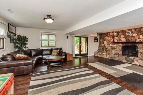 1009 Edgewood Dr, Mchenry, IL 60051 photo 13