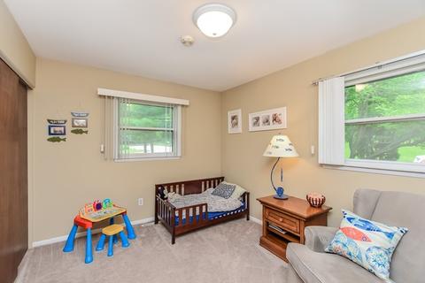 1009 Edgewood Dr, Mchenry, IL 60051 photo 11