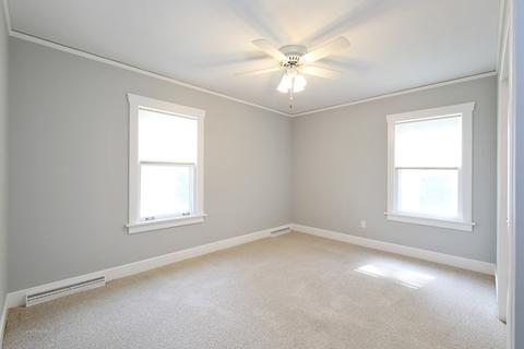 1015 Augusta Ave, Elgin, IL 60120 photo 11