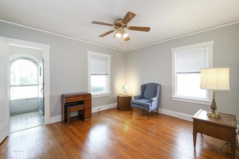 1015 Augusta Ave, Elgin, IL 60120 photo 9