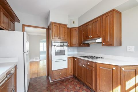 1015 Augusta Ave, Elgin, IL 60120 photo 8