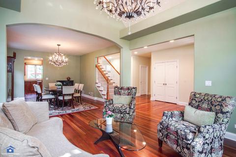1111 Hunter Rd, Glenview, IL 60025 photo 2