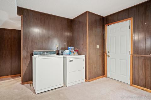 246 Trask St, Aurora, IL 60505 photo 13