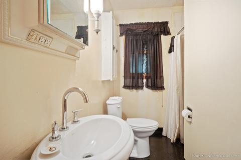 246 Trask St, Aurora, IL 60505 photo 12