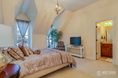 808 S Wright St, Naperville, IL 60540 photo 21