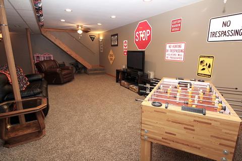 419 Maplewood Dr, Lakemoor, IL 60051 photo 27