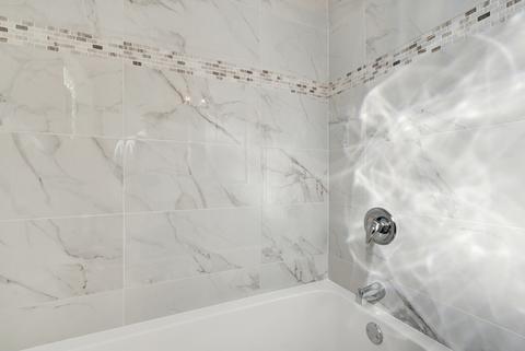 9352 S Yates Blvd, Chicago, IL 60617 photo 12