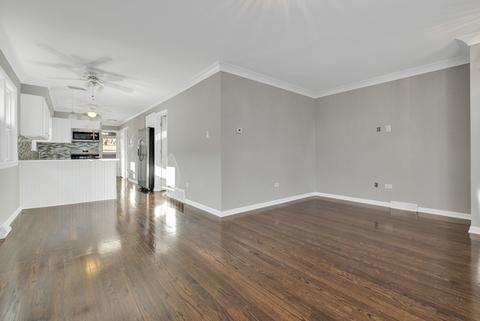 9352 S Yates Blvd, Chicago, IL 60617 photo 8