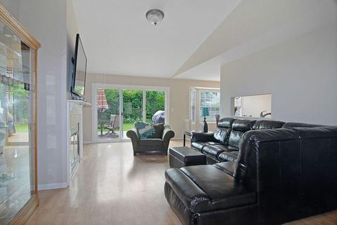 3105 Eugene Ln, Aurora, IL 60504 photo 4