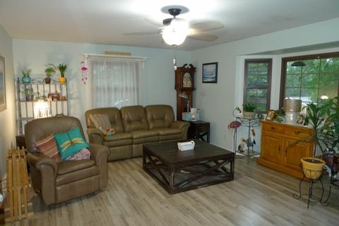 5400 Hillside Dr, Mchenry, IL 60050 photo 8