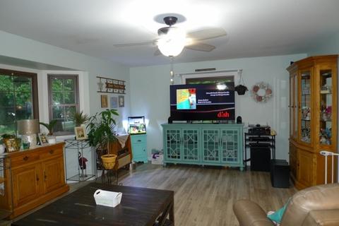 5400 Hillside Dr, Mchenry, IL 60050 photo 9
