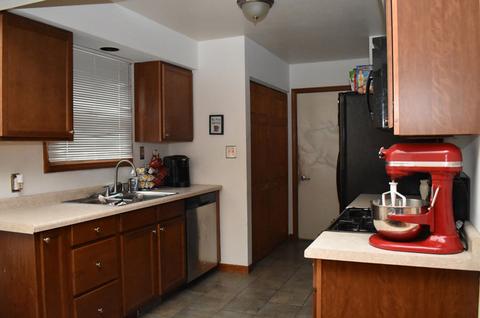 1709 Highview Ave, Mchenry, IL 60050 photo 9