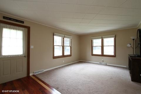 3701 Maple Ave, Mchenry, IL 60050 photo 4