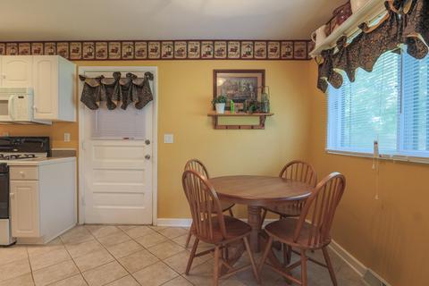 80 Circle Dr E, Montgomery, IL 60538 photo 16