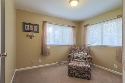 80 Circle Dr E, Montgomery, IL 60538 photo 27