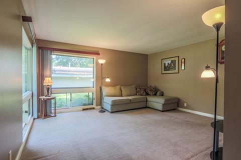 80 Circle Dr E, Montgomery, IL 60538 photo 12