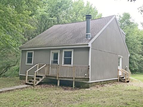 7 S Walnut Dr, Putnam, IL 61560 photo 2