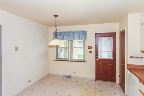 277 Denver Dr, Des Plaines, IL 60018 photo 11