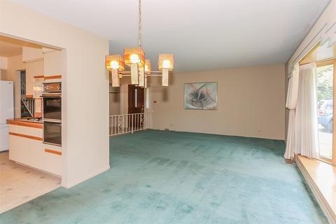 277 Denver Dr, Des Plaines, IL 60018 photo 7