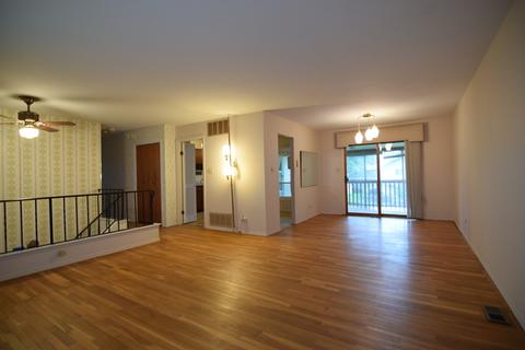 1127 Hermitage Cir, Hoffman Estates, IL 60169 photo 3