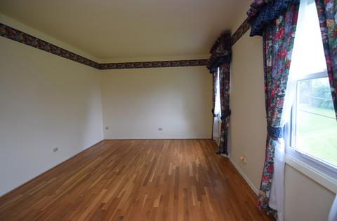 1127 Hermitage Cir, Hoffman Estates, IL 60169 photo 11
