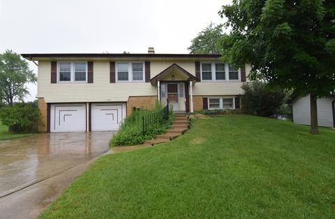 1127 Hermitage Cir, Hoffman Estates, IL 60169 photo 1