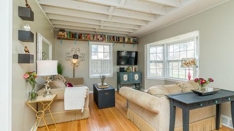 1004 Glencoe St, Wheaton, IL 60187 photo 3