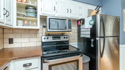 1004 Glencoe St, Wheaton, IL 60187 photo 13