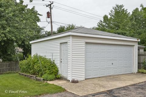 1820 Ashley Rd, Hoffman Estates, IL 60169 photo 2