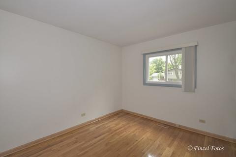 1820 Ashley Rd, Hoffman Estates, IL 60169 photo 13