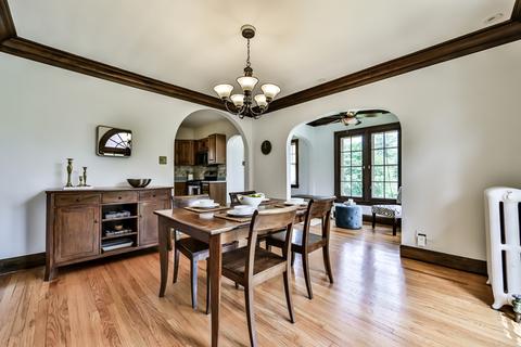 359 Bartram Rd, Riverside, IL 60546 photo 4
