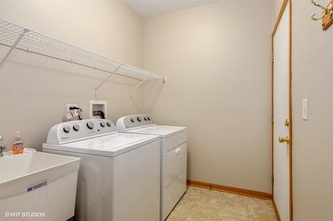 1541 Matthew Dr, Algonquin, IL 60102 photo 10