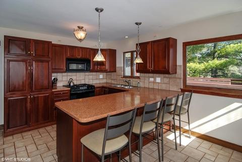 375 Uvedale Rd, Riverside, IL 60546 photo 8
