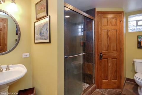 375 Uvedale Rd, Riverside, IL 60546 photo 21
