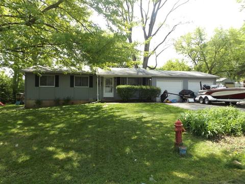 813 Althoff Dr, Mchenry, IL 60051 photo 1