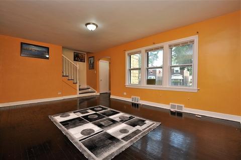 566 E 104th Pl, Chicago, IL 60628 photo 9