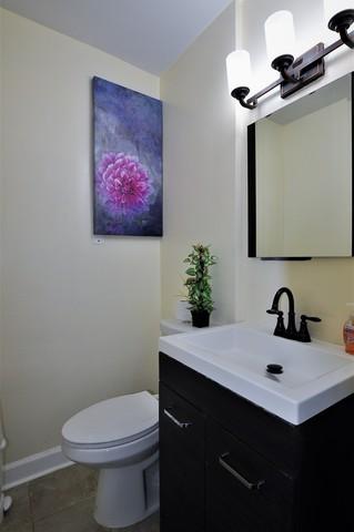 566 E 104th Pl, Chicago, IL 60628 photo 12