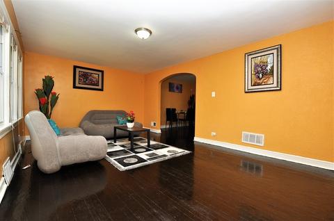 566 E 104th Pl, Chicago, IL 60628 photo 7