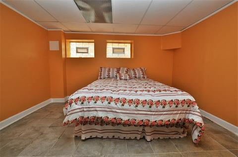 566 E 104th Pl, Chicago, IL 60628 photo 20