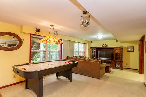 796 Red Barn Ln, Elgin, IL 60124 photo 21