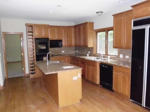 20850 Brookside Blvd, Olympia Fields, IL 60461 photo 4