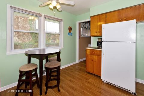 111 E 6th St, Lockport, IL 60441 photo 5