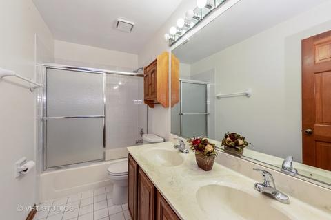 5269 Elliott Dr, Hoffman Estates, IL 60192 photo 17