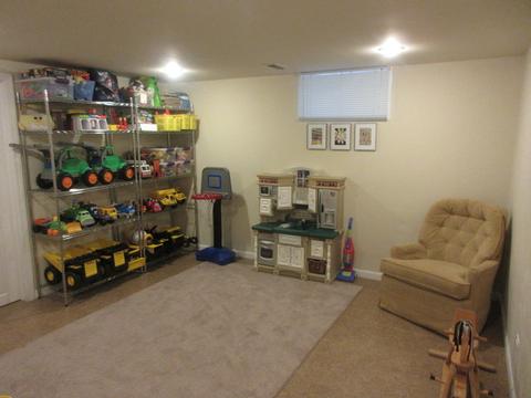 110 N Pine St, Mount Prospect, IL 60056 photo 14