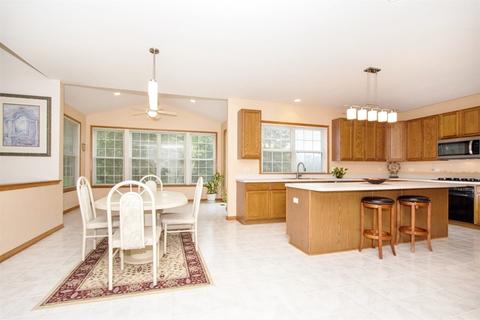 1529 Old Forge Rd, Bartlett, IL 60103 photo 22