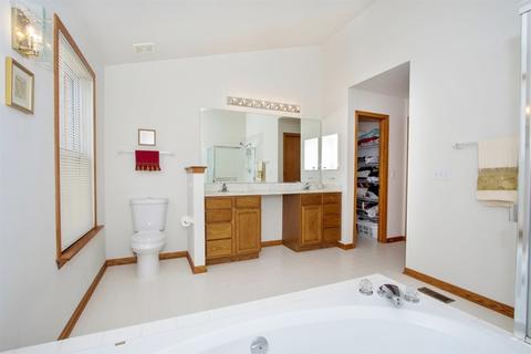 1529 Old Forge Rd, Bartlett, IL 60103 photo 29