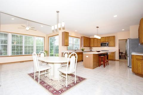 1529 Old Forge Rd, Bartlett, IL 60103 photo 21